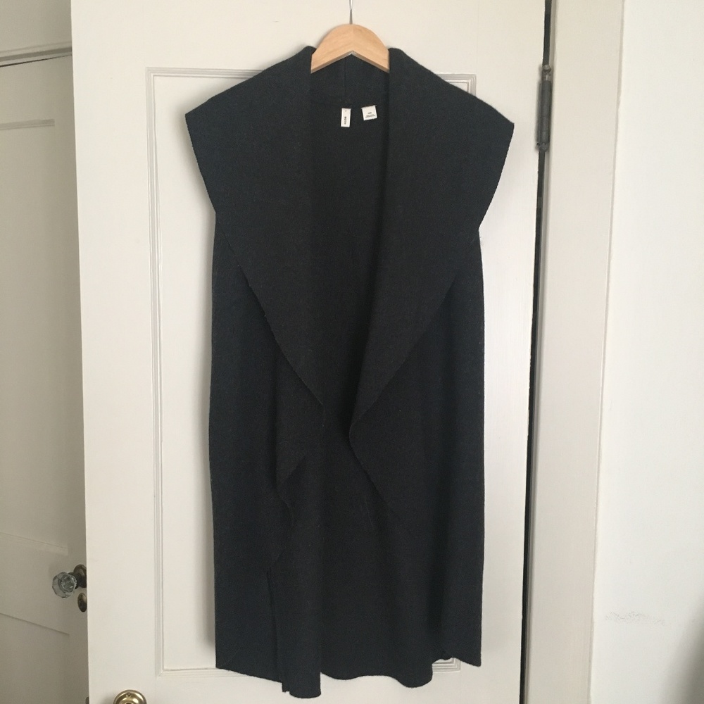 Moth Museum District Vest